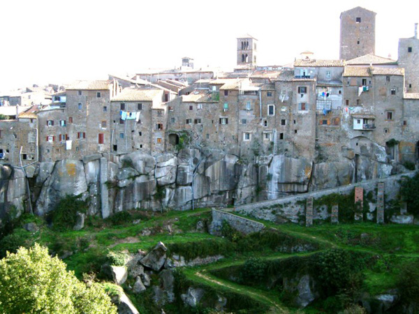 Outskirts 1, Vitorchi#BCC9D